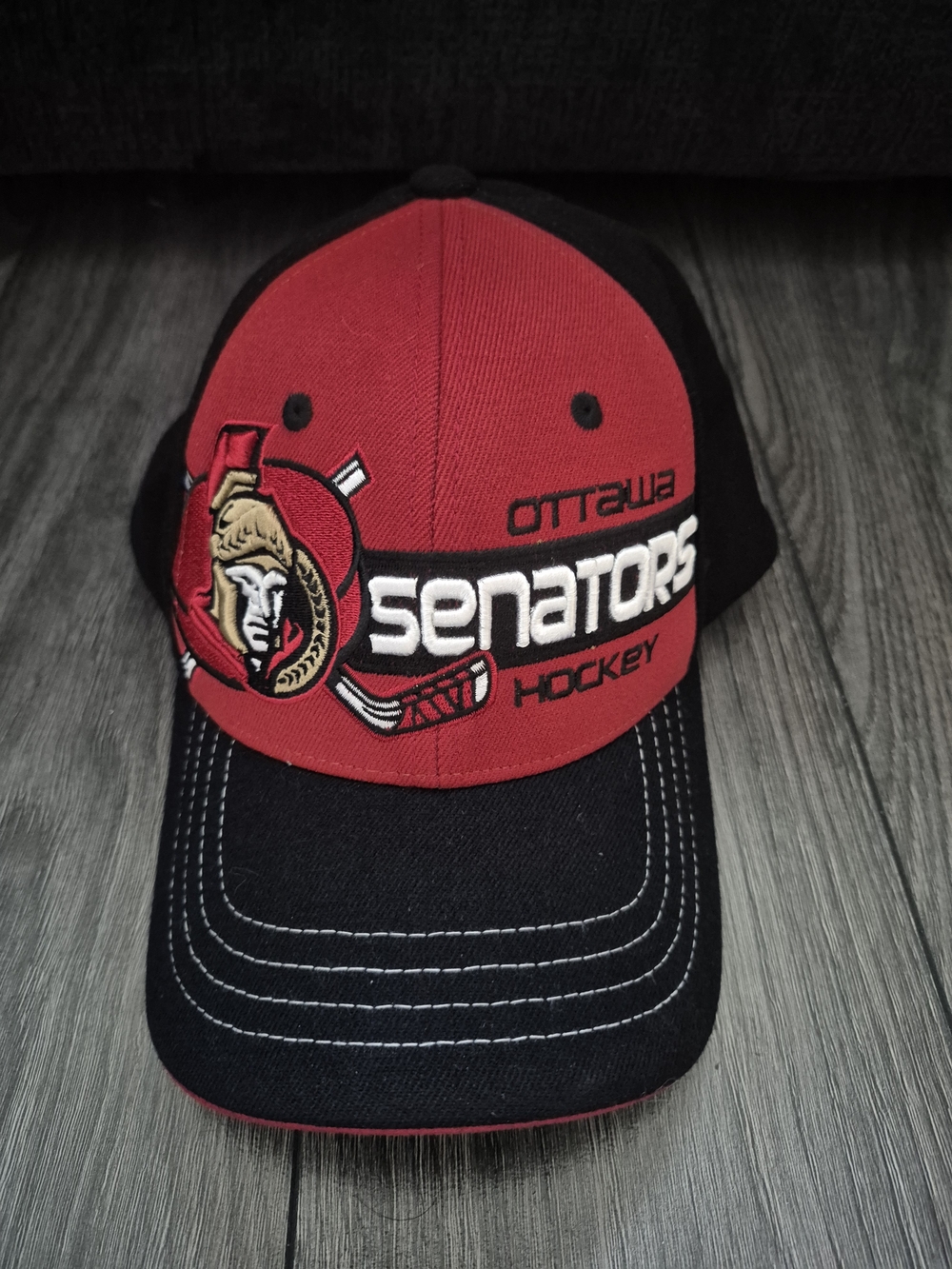 Ottawa Senators NHL Hat Cap Zephyr Z-Fit Structured Stretch Fit Size XL
